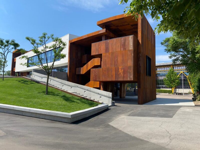 Trattamento CORTEN edificio eseguita da MA.GIA S.r.l. in provincia di Bergamo Brescia